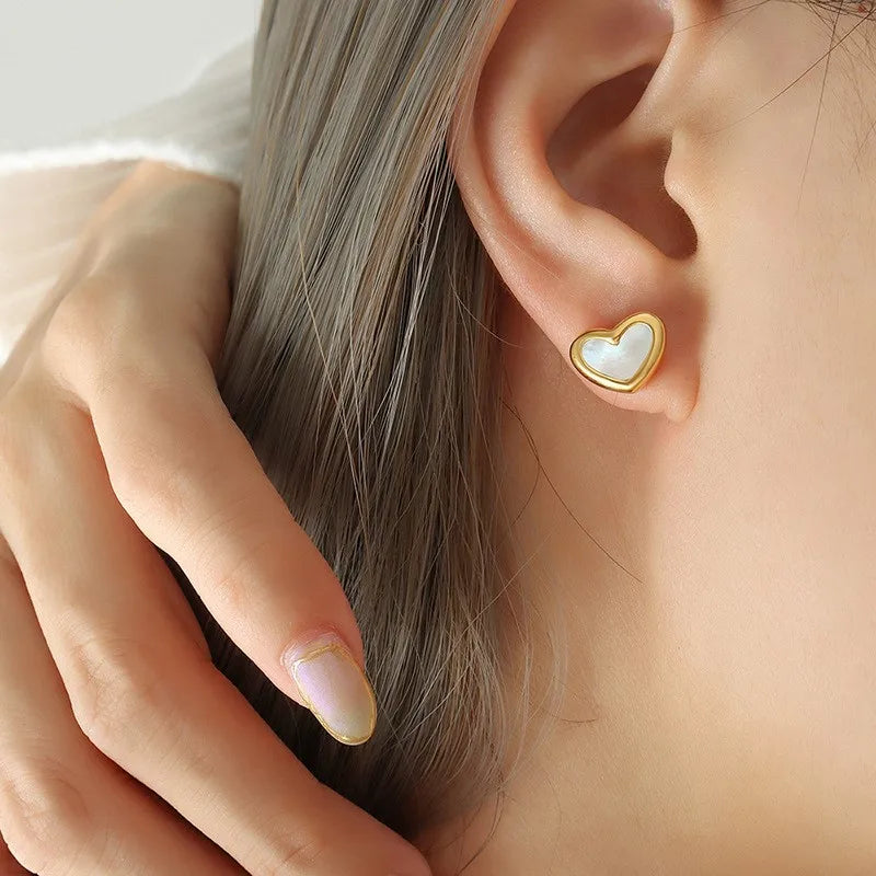 Conjunto De Joias Coração Pérola Banhado em Ouro 18k (Colar, Brinco, Pulseira)