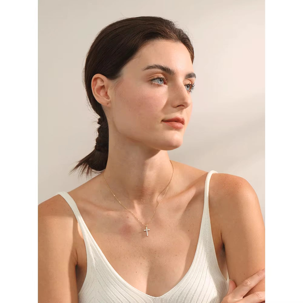 Colar Cruz Brilhante Banhado a Ouro 18k